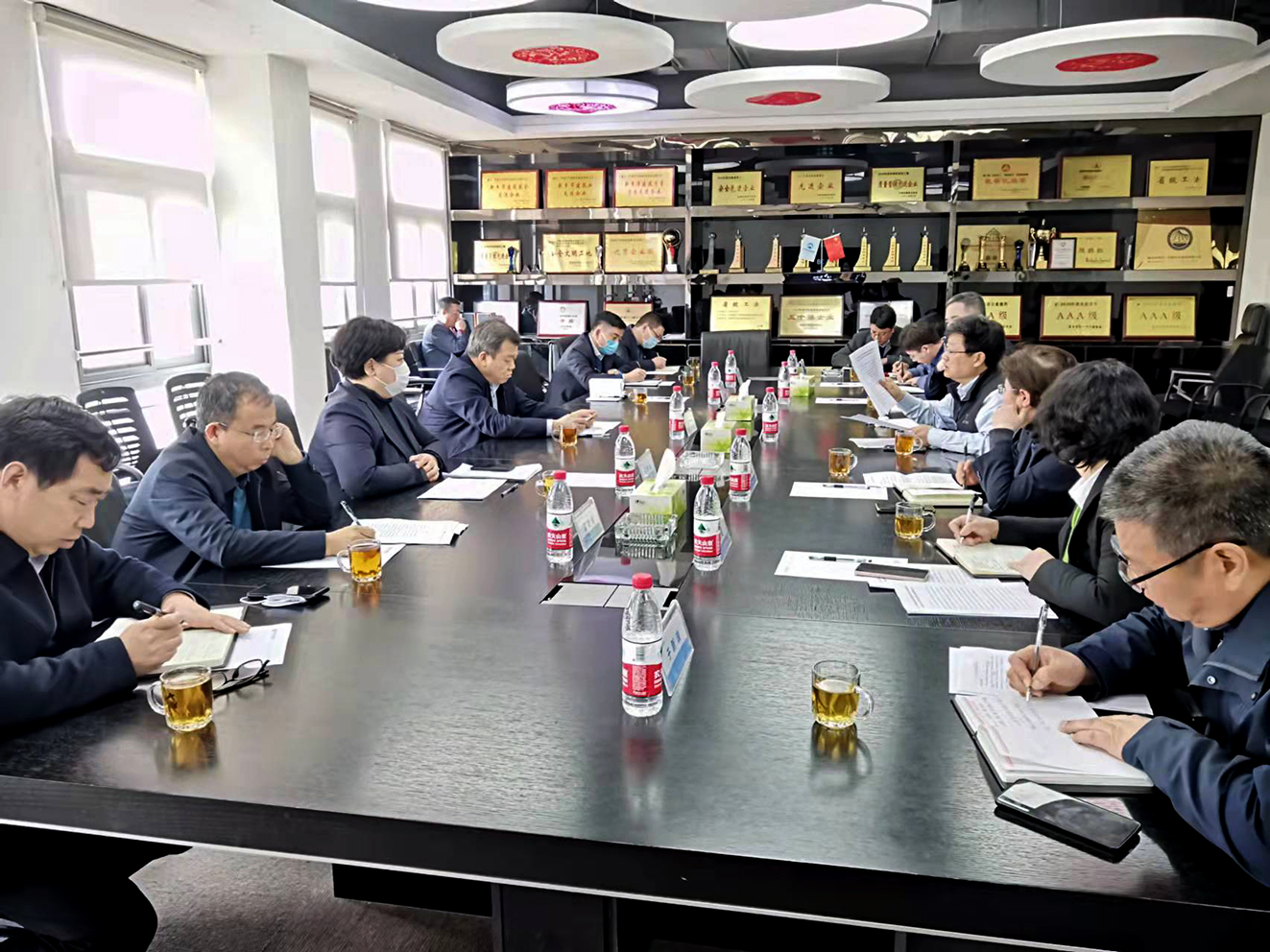 新鄉(xiāng)市人大副主任、高新區(qū)黨工委書記翟洪凱到天豐綠色裝配集團(tuán)調(diào)研
